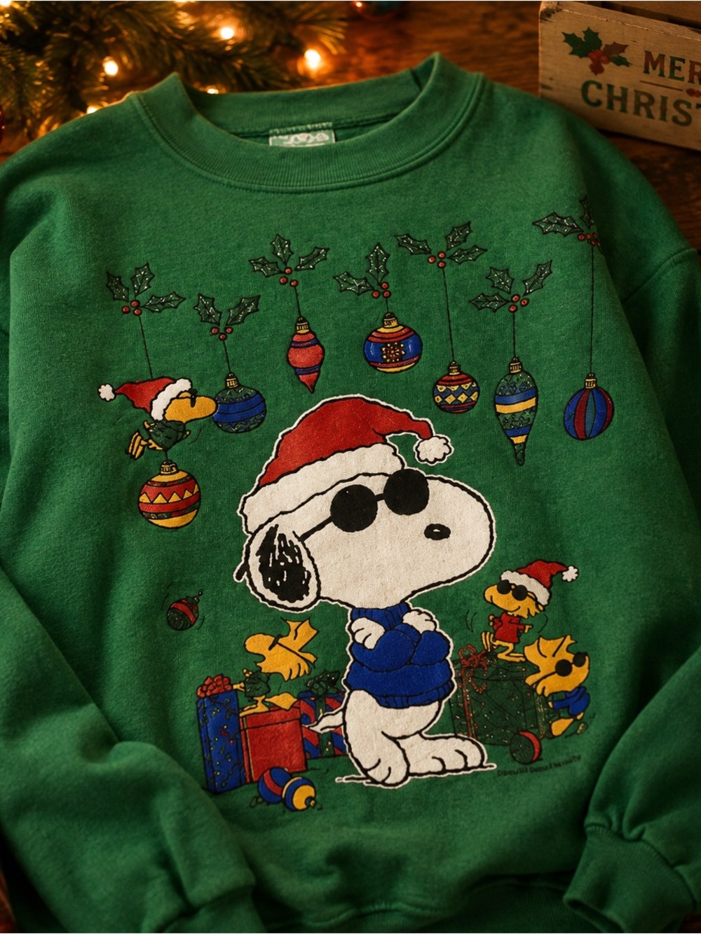 Vintage 90s Peanuts Snoopy Joe Cool Christmas Sweatshirt Tultex USA Youth L